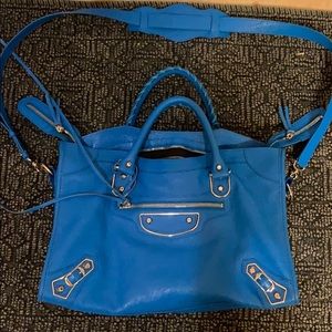 SOLD ❤️ Balenciaga City